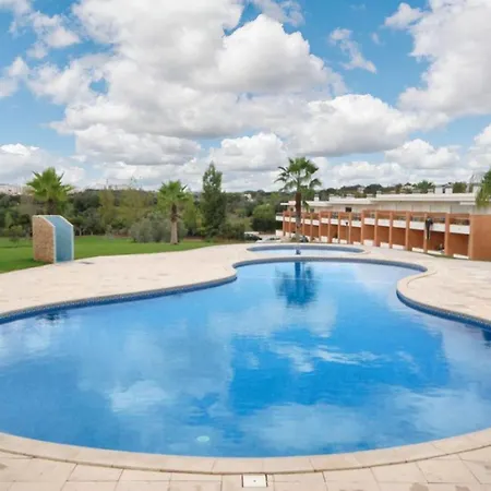 Modern House In + Pool Albufeira